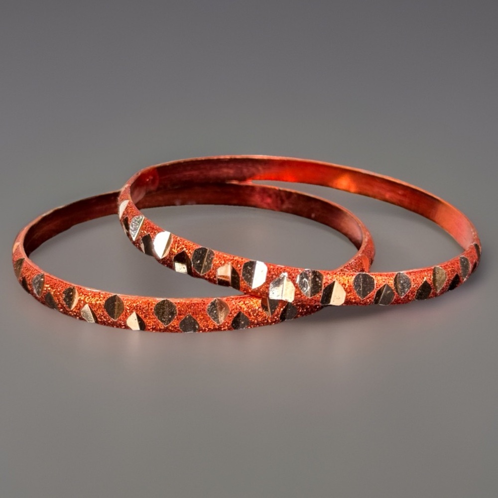 Beautiful set of 2 small bangle bracelets - Picture 3 of 12